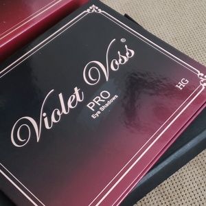 Violet Voss Pro eye shadow palette NEW